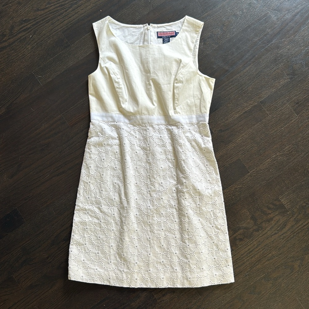 Vineyard Vines White & Cream sheath eyelet dress Size 10
